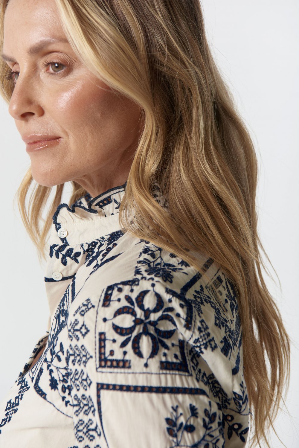 goondiwindi-sky-frill-shirt 2