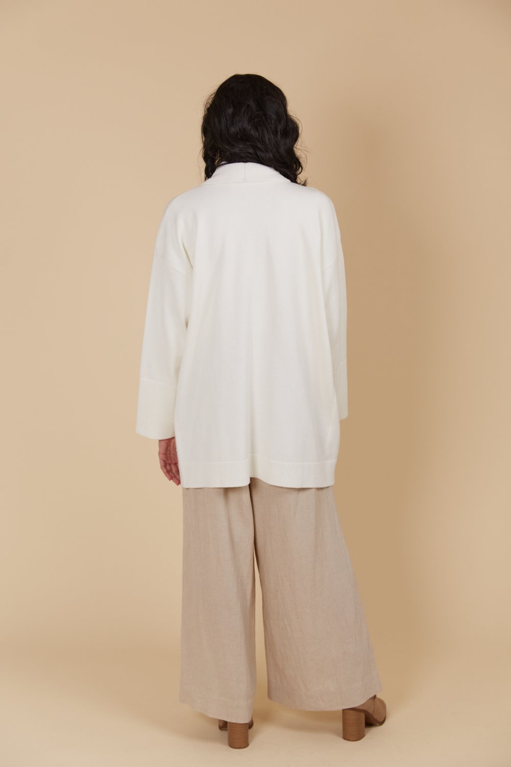 isle-mine-selene-cardigan-ivory 4
