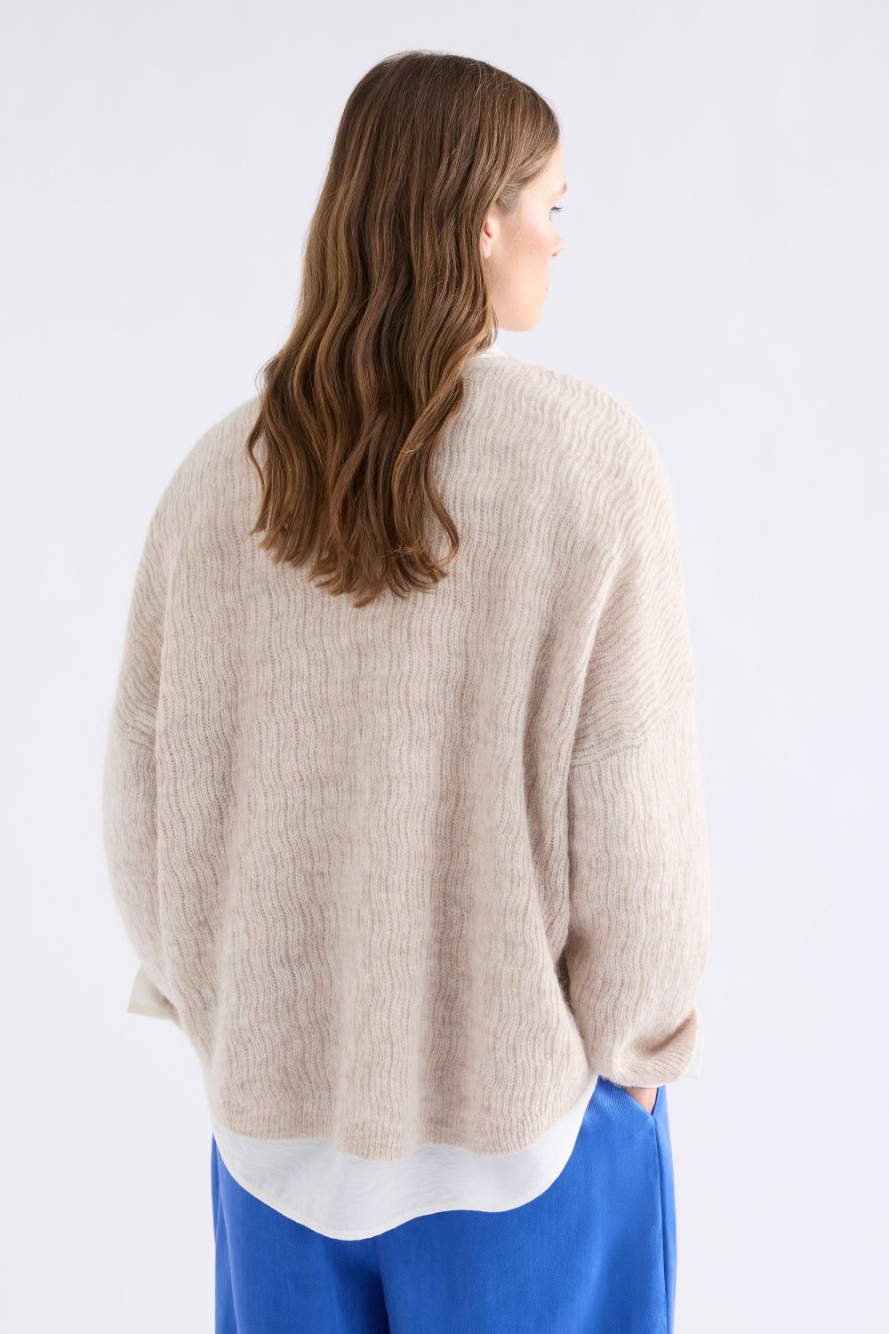 elk-agna-pattern-sweater 4