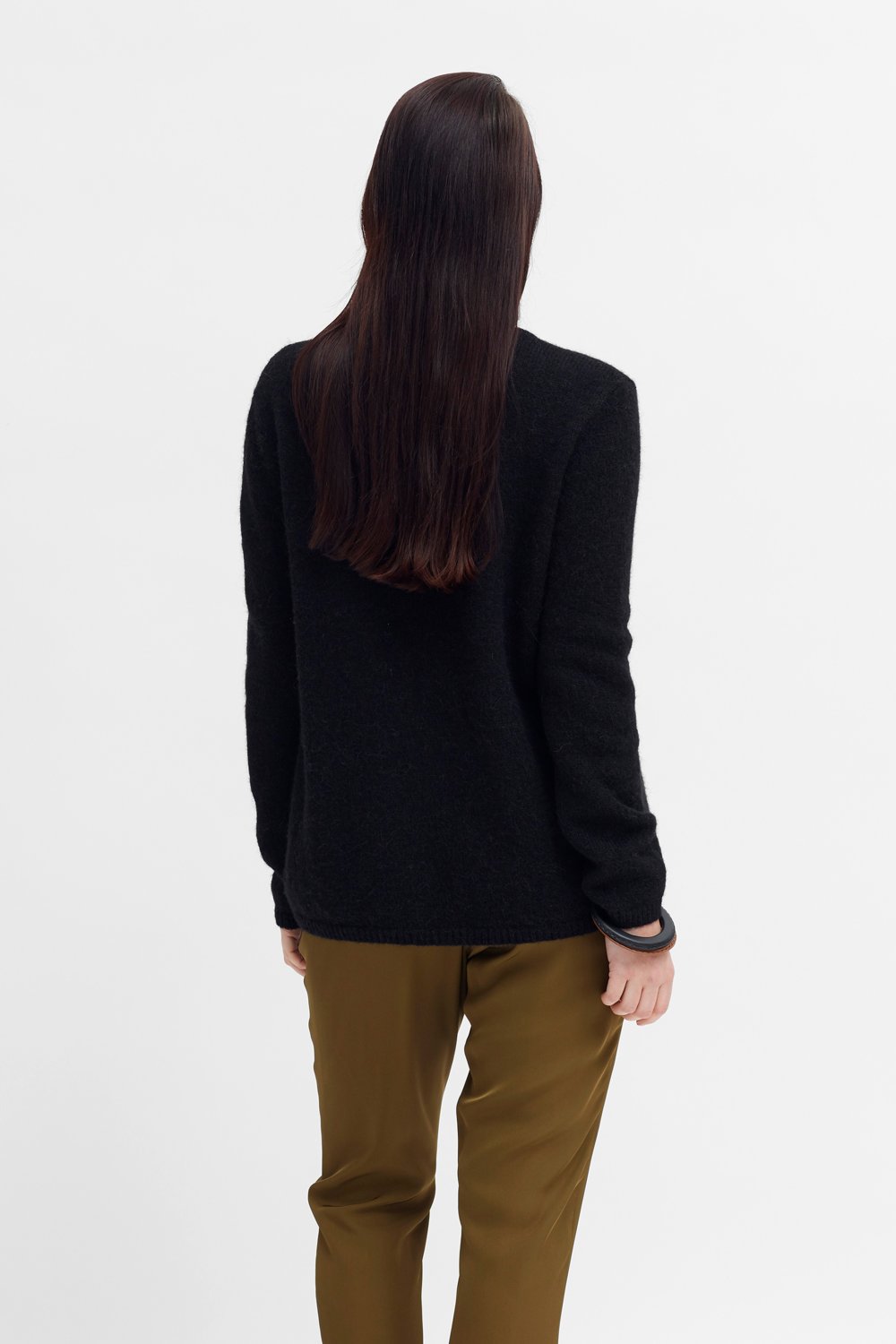 elk-len-sweater-black 3